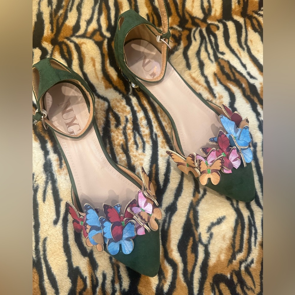 Elegant Green pointed ankle strap Flats with Butterfly Embellishments